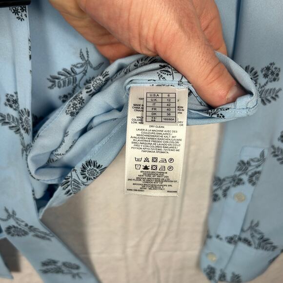 NWT Brooks Brothers Bow Blouse - Light Blue Floral Silk-Look Top - Size 6 - Picture 7 of 12